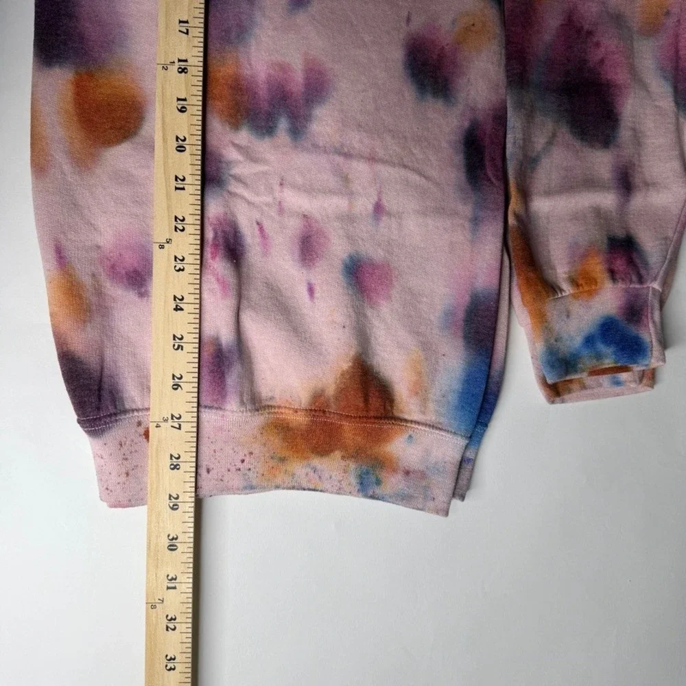 NWT Urban Renewal Remade Artist Studio Dye‎ Crew Neck Sweatshirt OS - Picture 8 of 8